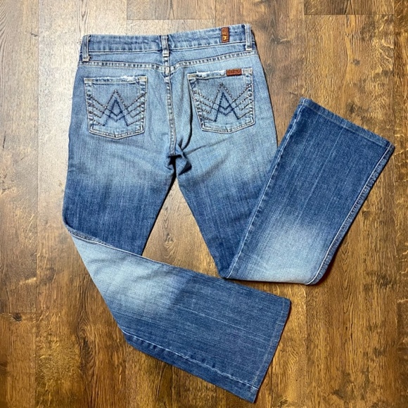 7 For All Mankind Flare Jeans with Rhinestone Back Pocket A Design - Picture 10 of 13